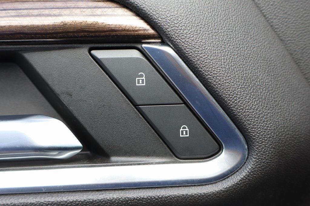 used 2022 Chevrolet Silverado 1500 car, priced at $40,995