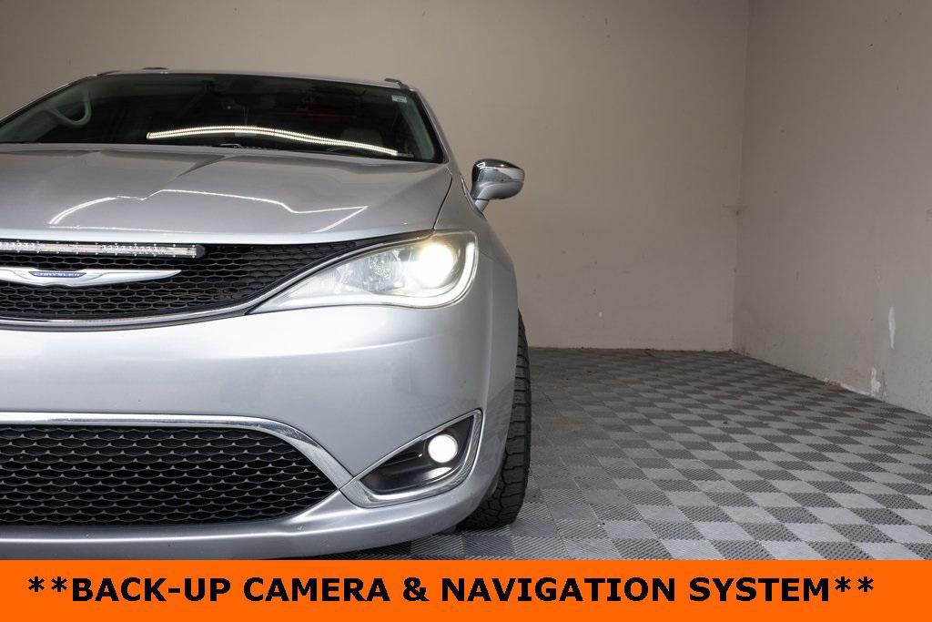 used 2020 Chrysler Pacifica car, priced at $13,995