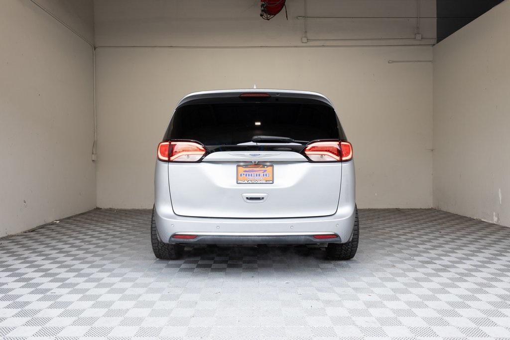 used 2020 Chrysler Pacifica car, priced at $13,995