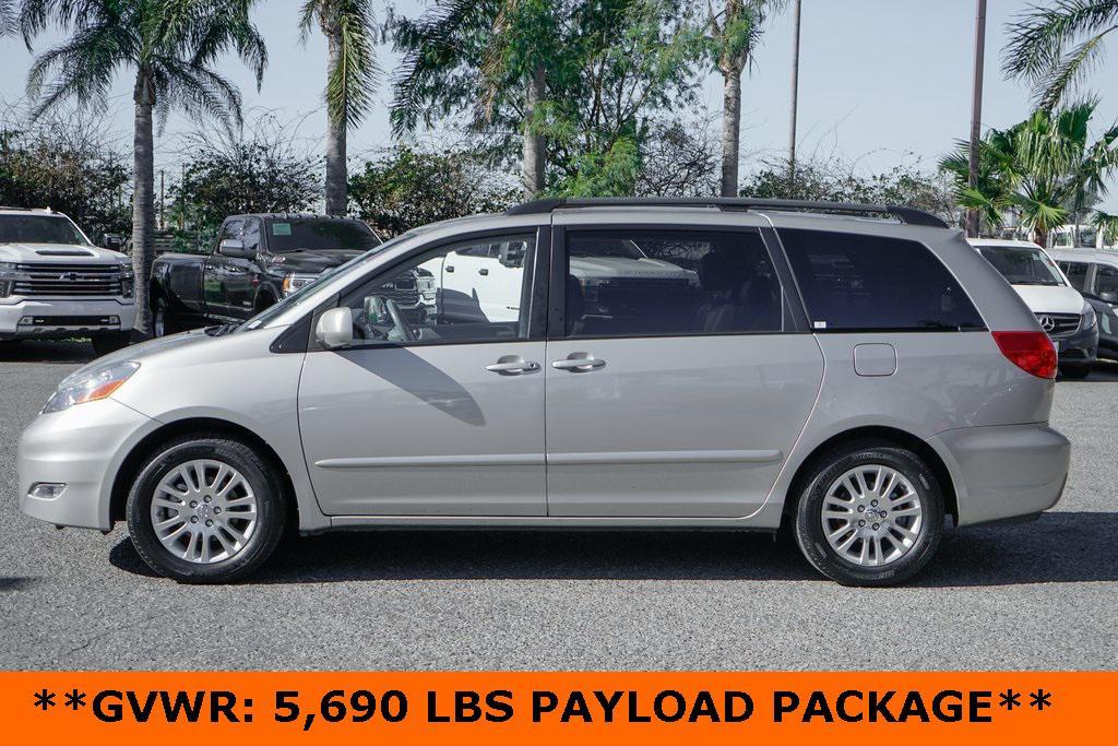 used 2007 Toyota Sienna car, priced at $14,995