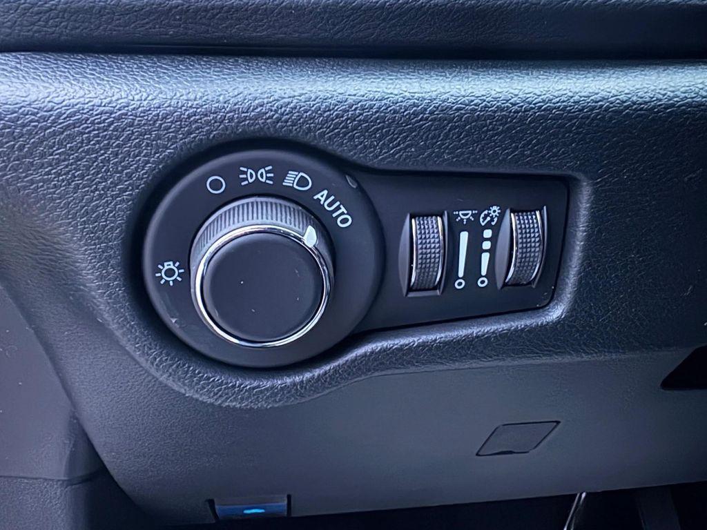 new 2026 Chrysler Voyager car, priced at $43,115