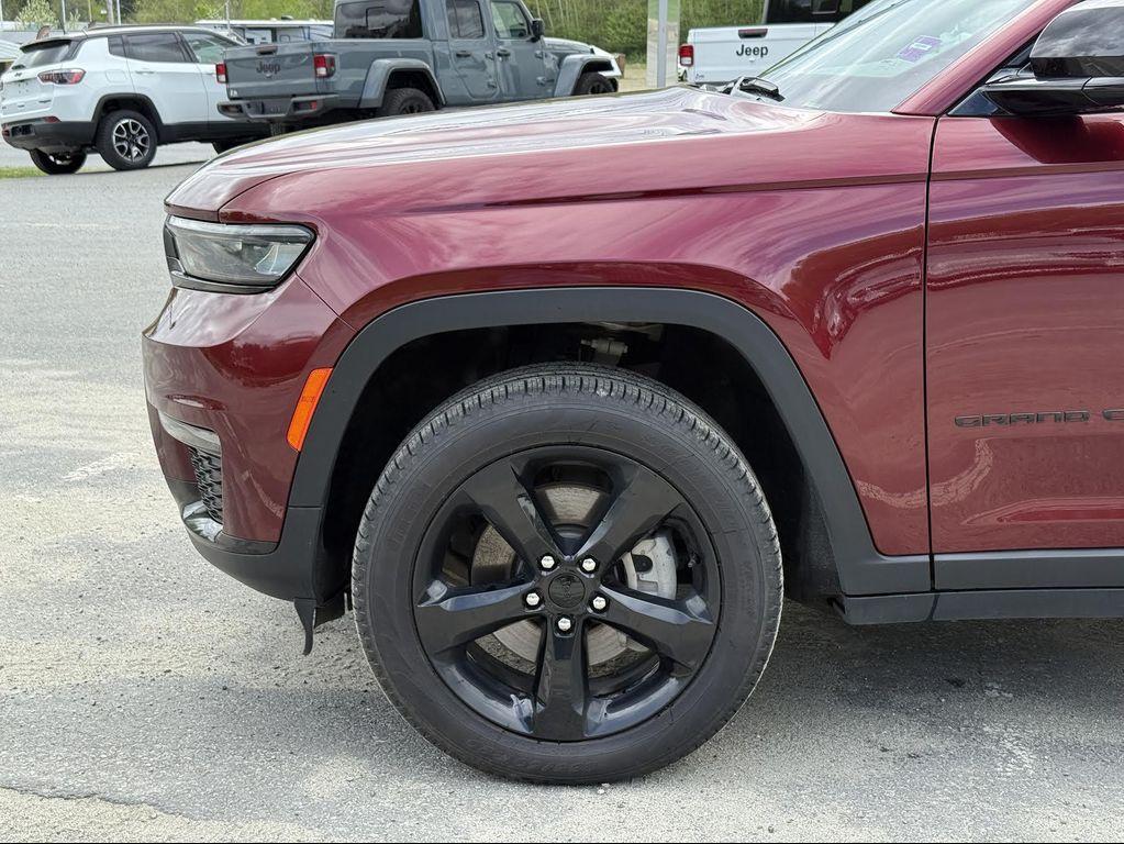 new 2024 Jeep Grand Cherokee L car, priced at $61,155