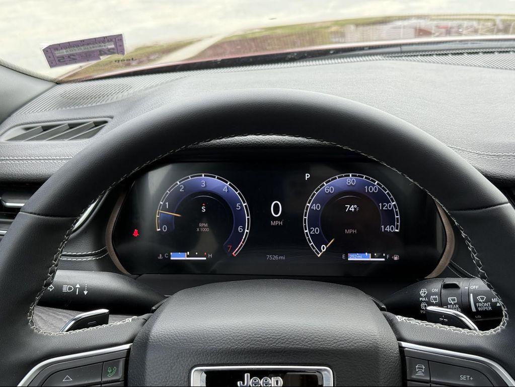 new 2024 Jeep Grand Cherokee L car, priced at $61,155