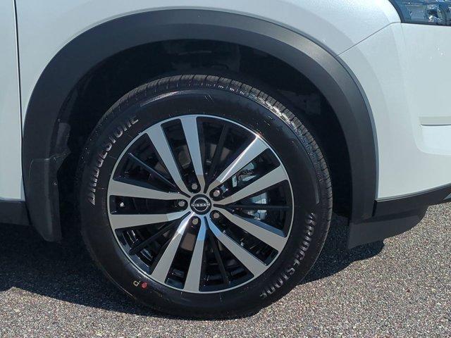 new 2025 Nissan Pathfinder car, priced at $43,871