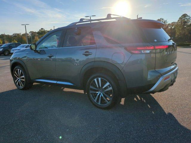 new 2025 Nissan Pathfinder car, priced at $44,307