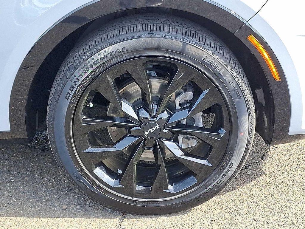 used 2023 Kia Sorento car, priced at $31,299