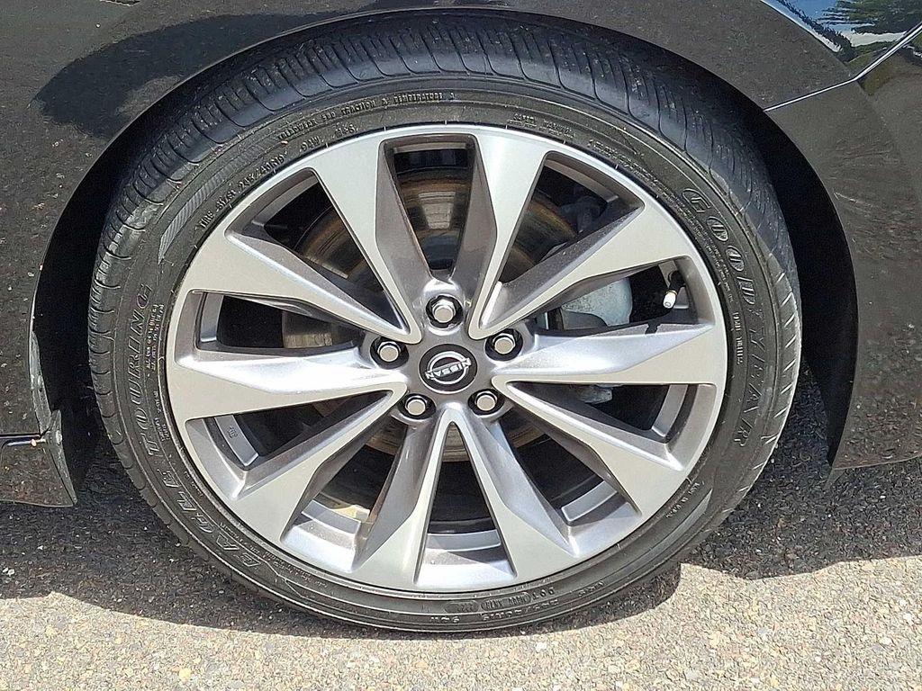used 2023 Nissan Maxima car, priced at $32,199