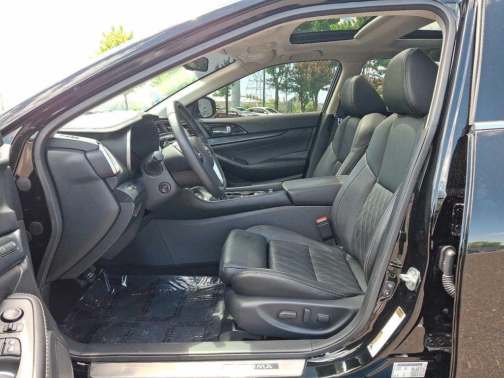 used 2023 Nissan Maxima car, priced at $32,199