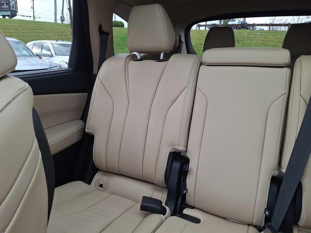 used 2025 Acura MDX car, priced at $51,250