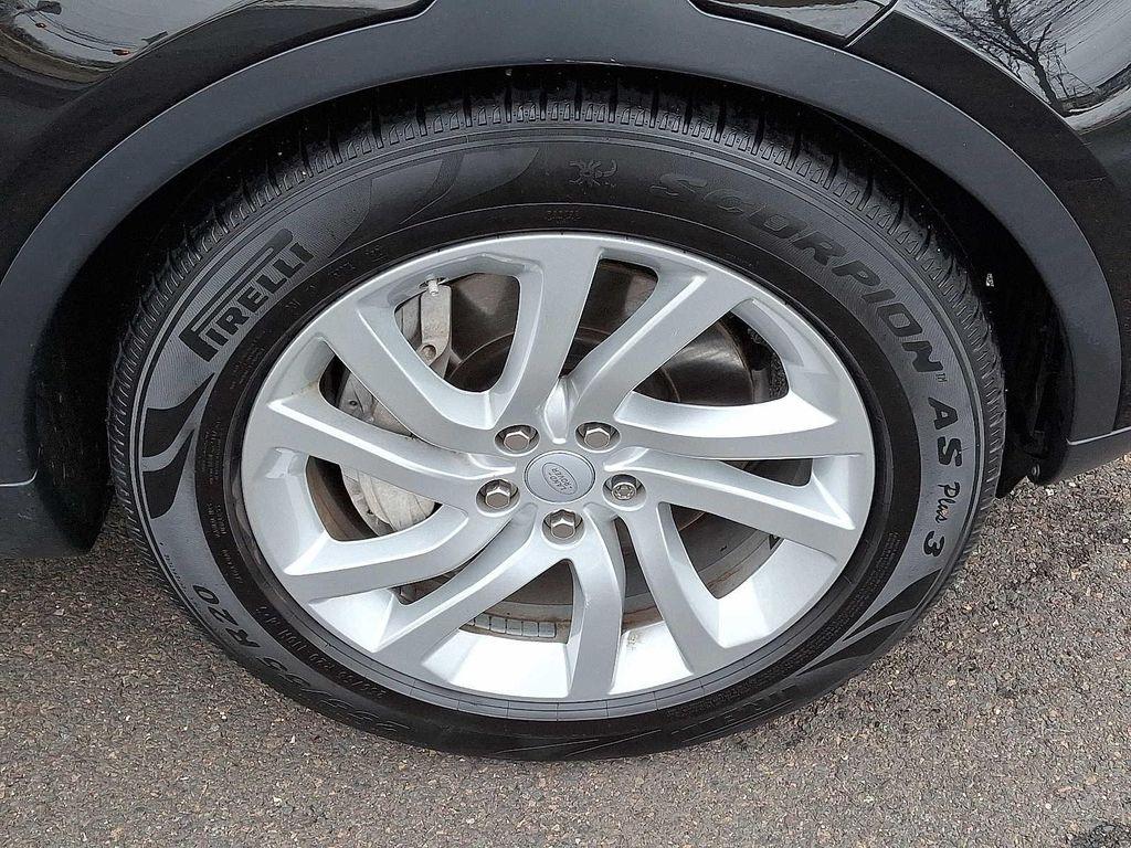 used 2018 Land Rover Discovery car, priced at $18,990
