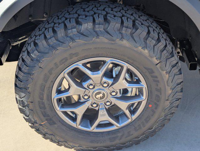 new 2025 Ford Bronco car, priced at $55,520