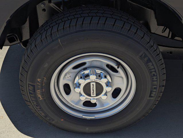 new 2025 Ford F-250 car, priced at $59,930