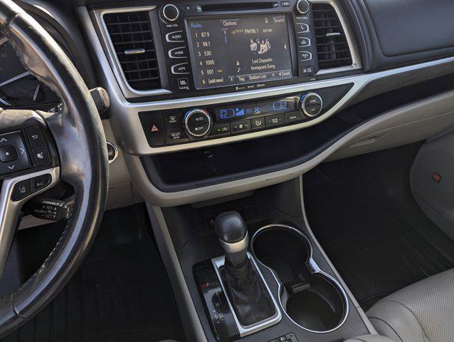 used 2018 Toyota Highlander car, priced at $22,499