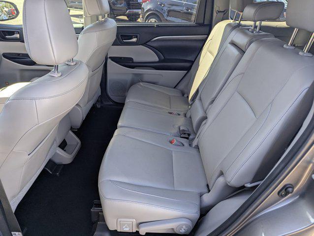 used 2018 Toyota Highlander car, priced at $22,499