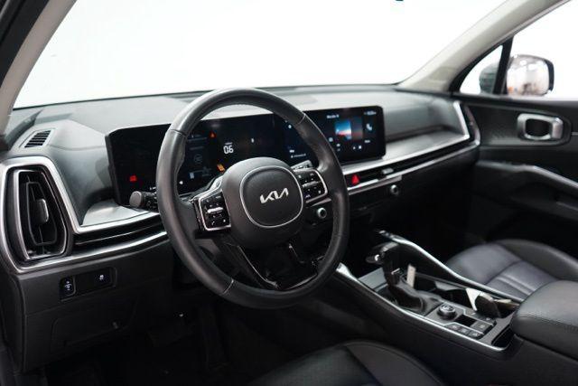 used 2024 Kia Sorento car, priced at $25,682