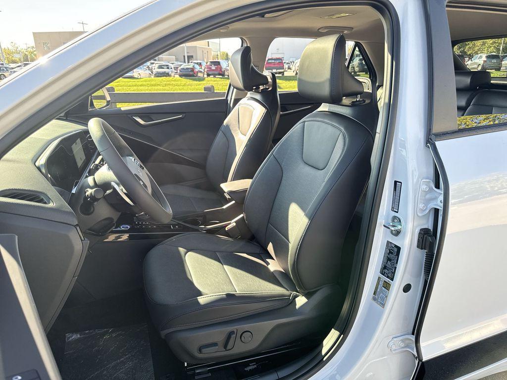 used 2025 Kia Niro car, priced at $28,701