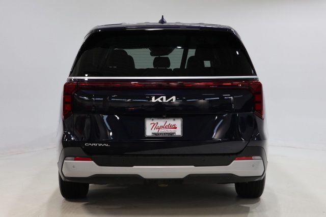 used 2025 Kia Carnival car, priced at $32,032