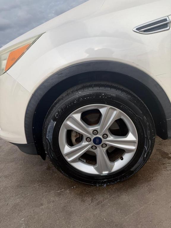 used 2013 Ford Escape car, priced at $4,995