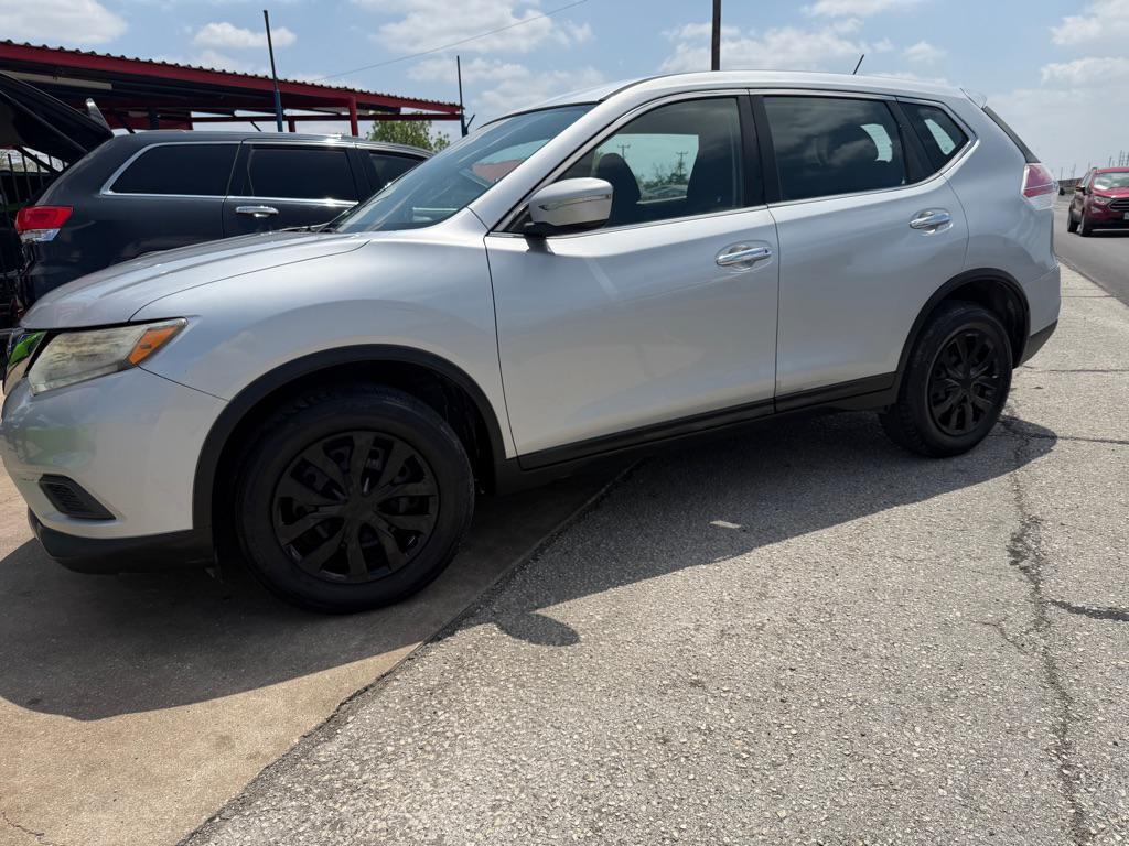 used 2015 Nissan Rogue car, priced at $5,996