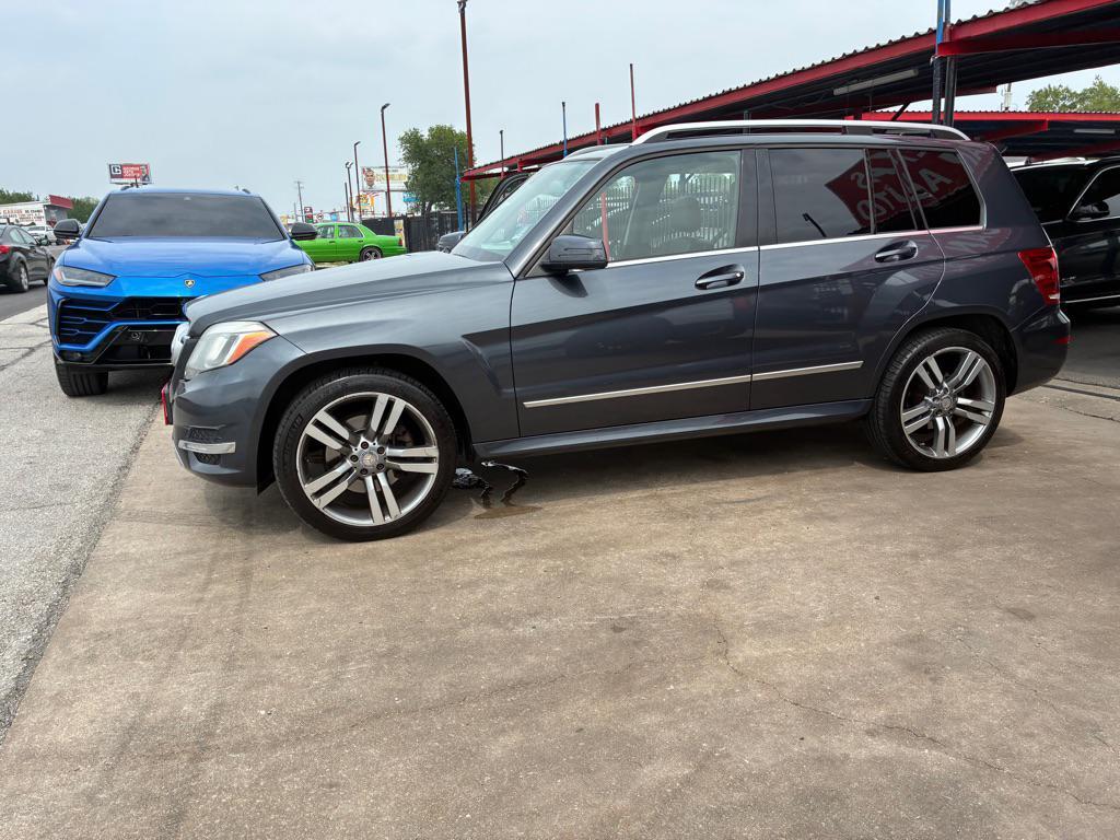 used 2015 Mercedes-Benz GLK-Class car, priced at $9,000