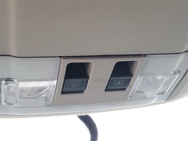 used 2010 Ford Edge car, priced at $5,389