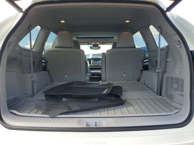 used 2017 Toyota Highlander car, priced at $22,382