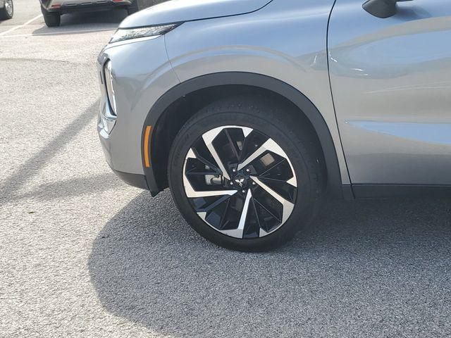 used 2024 Mitsubishi Outlander car, priced at $22,210