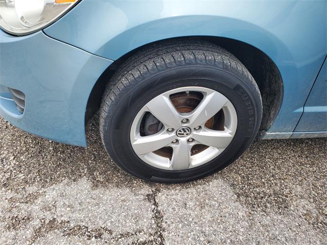 used 2010 Volkswagen Routan car, priced at $4,868