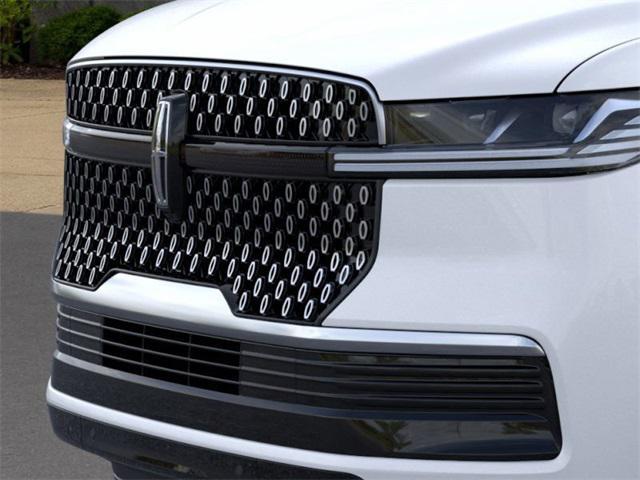 new 2025 Lincoln Navigator car, priced at $101,765