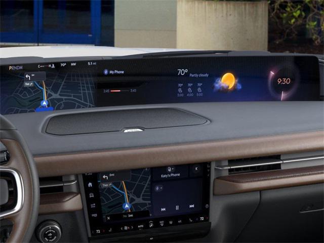 new 2025 Lincoln Navigator car, priced at $101,765