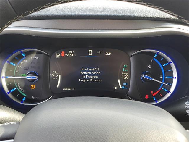 used 2024 Chrysler Pacifica Hybrid car, priced at $25,987