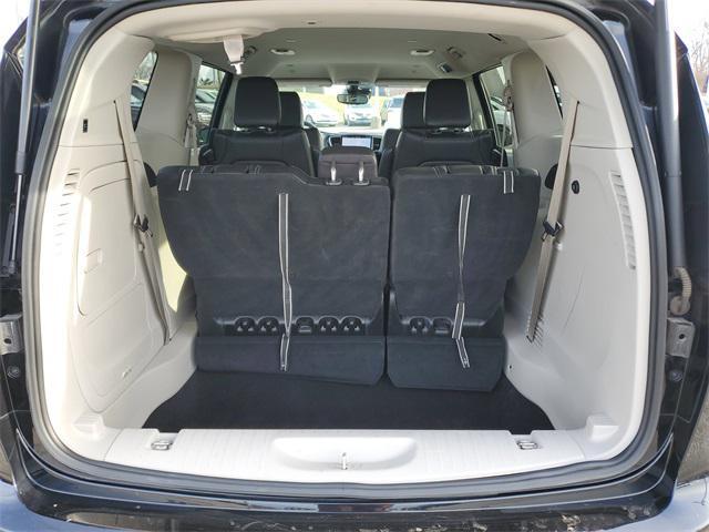 used 2024 Chrysler Pacifica Hybrid car, priced at $25,987