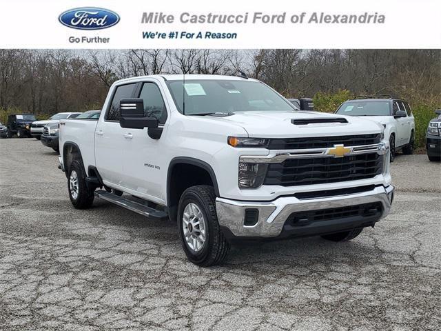 used 2024 Chevrolet Silverado 2500 car, priced at $46,063