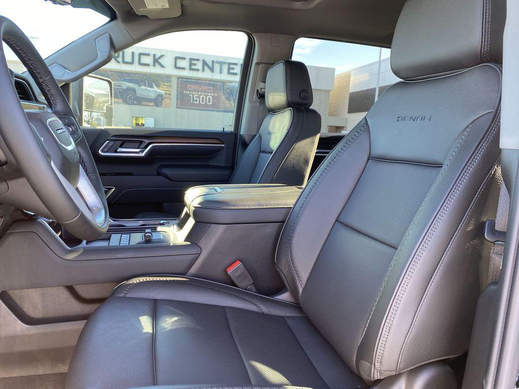 new 2026 GMC Sierra 2500 car, priced at $91,880