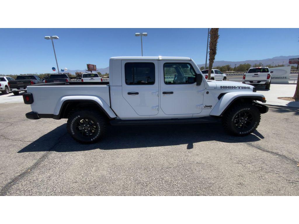 used 2025 Jeep Gladiator car, priced at $43,985