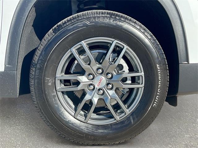 new 2026 GMC Acadia car, priced at $44,052