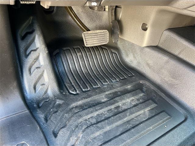 new 2026 GMC Sierra 1500 car, priced at $42,115