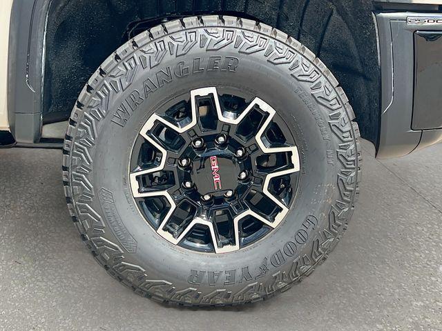 new 2026 GMC Sierra 2500 car, priced at $90,725