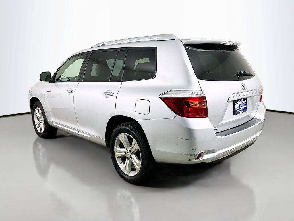 used 2010 Toyota Highlander car, priced at $10,590
