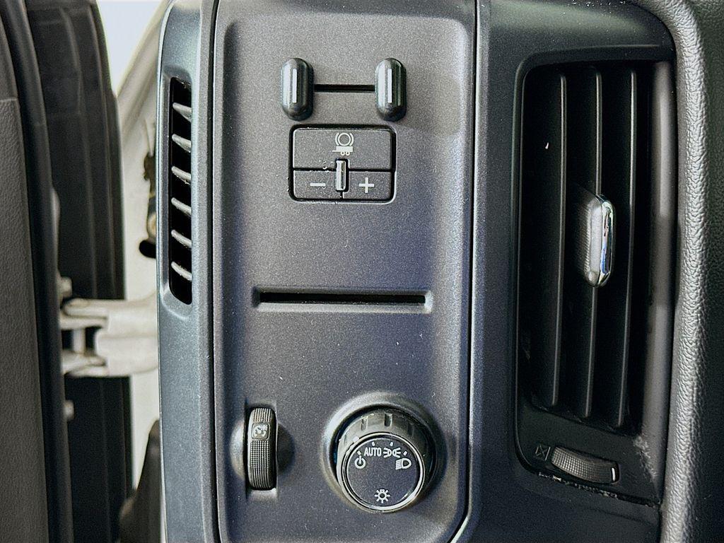 used 2017 GMC Sierra 2500 car, priced at $24,900