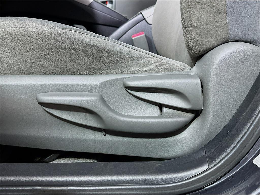 used 2013 Toyota Prius car, priced at $7,900