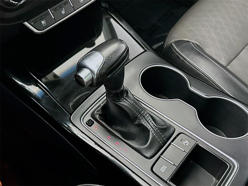 used 2016 Kia Sorento car, priced at $7,900