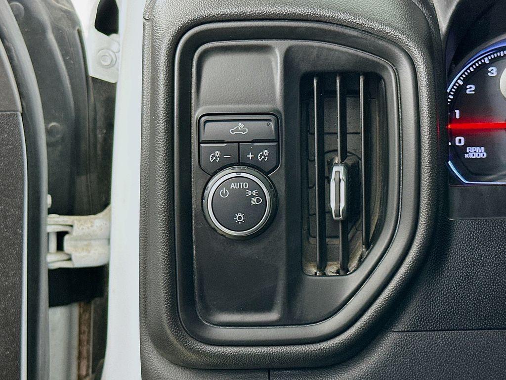 used 2020 Chevrolet Silverado 1500 car, priced at $20,674