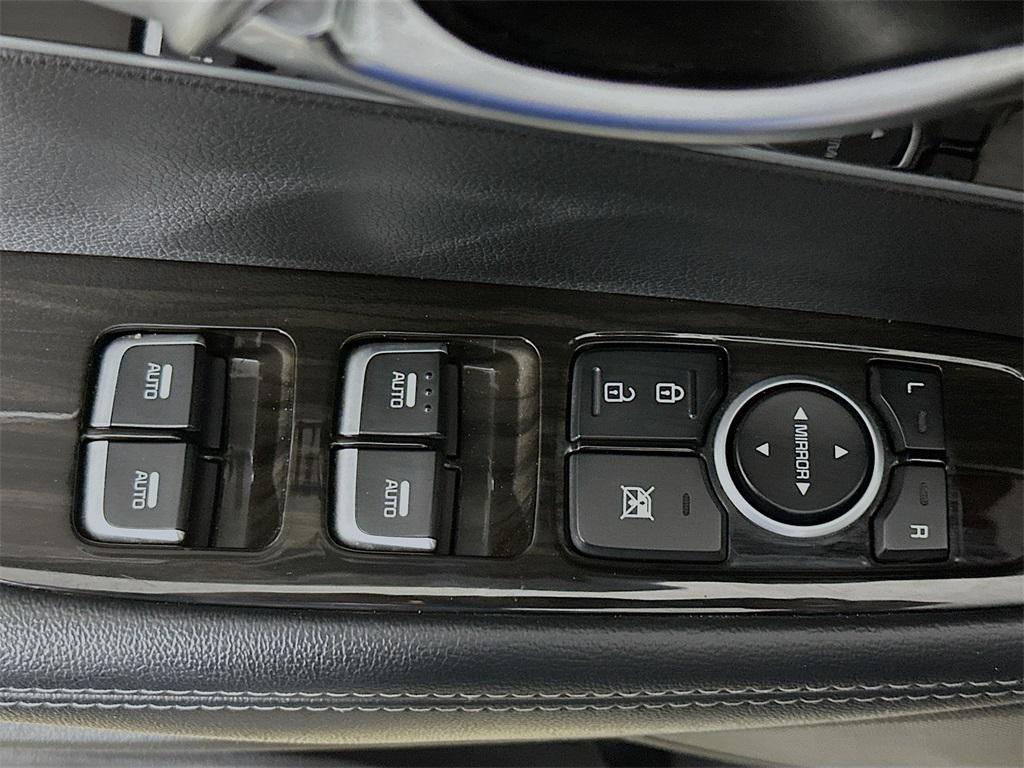 used 2020 Kia Sorento car, priced at $11,900