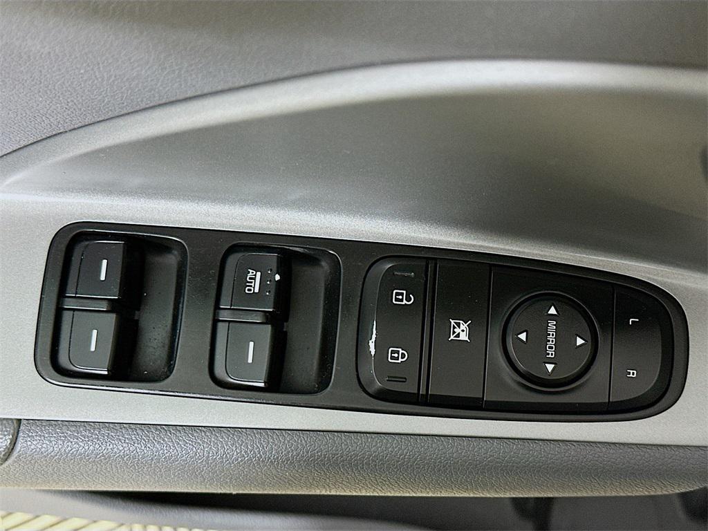 used 2017 Kia Niro car, priced at $4,999