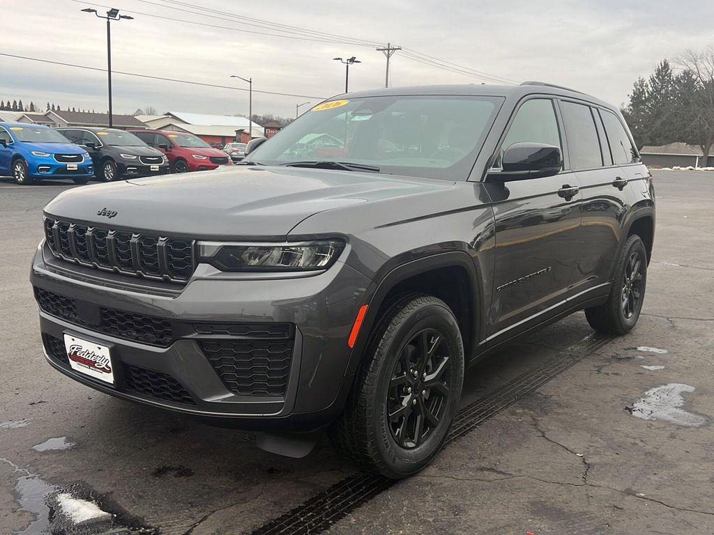 new 2026 Jeep Grand Cherokee car, priced at $47,846