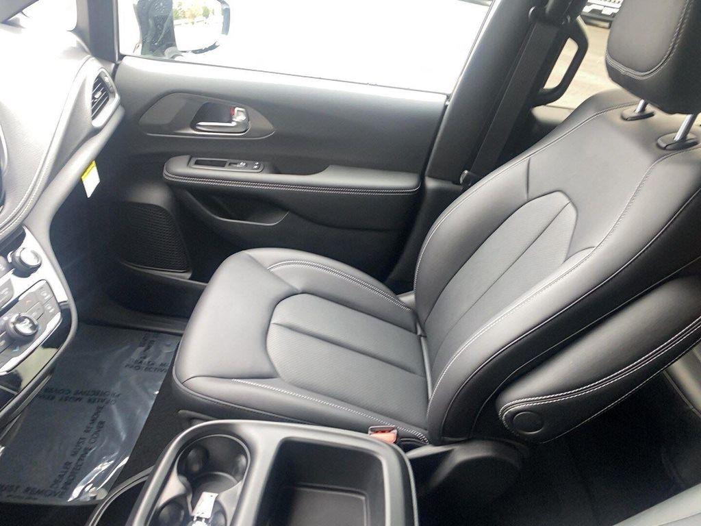 new 2026 Chrysler Pacifica car, priced at $46,108