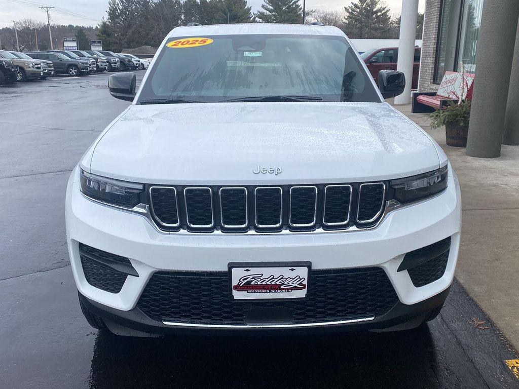 new 2025 Jeep Grand Cherokee car, priced at $44,353
