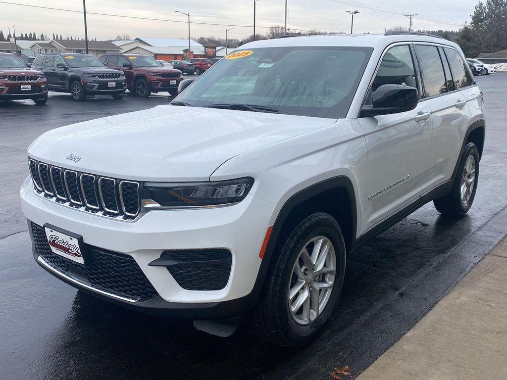 new 2025 Jeep Grand Cherokee car, priced at $44,353