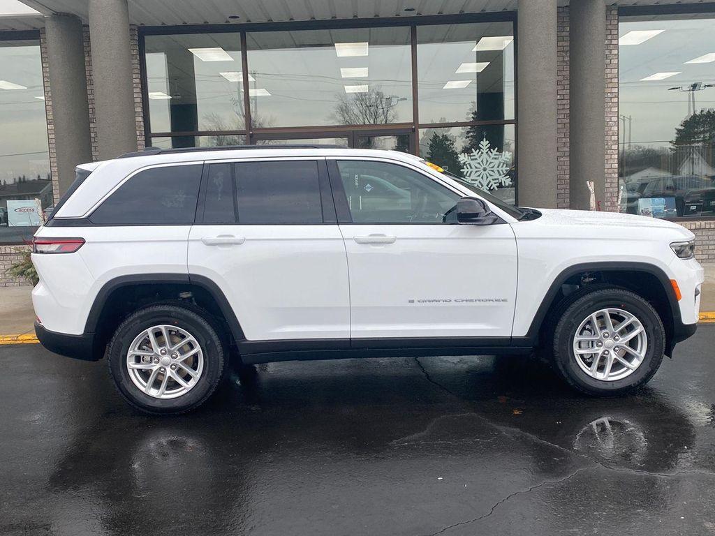 new 2025 Jeep Grand Cherokee car, priced at $44,353